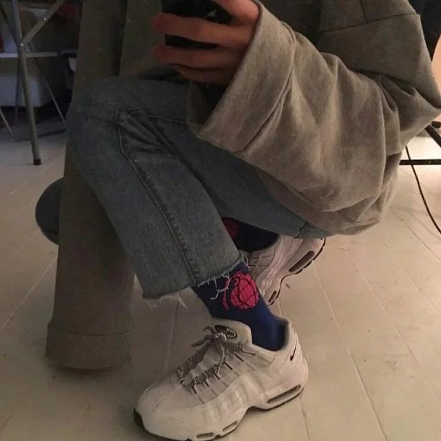 令狐姬琪宽