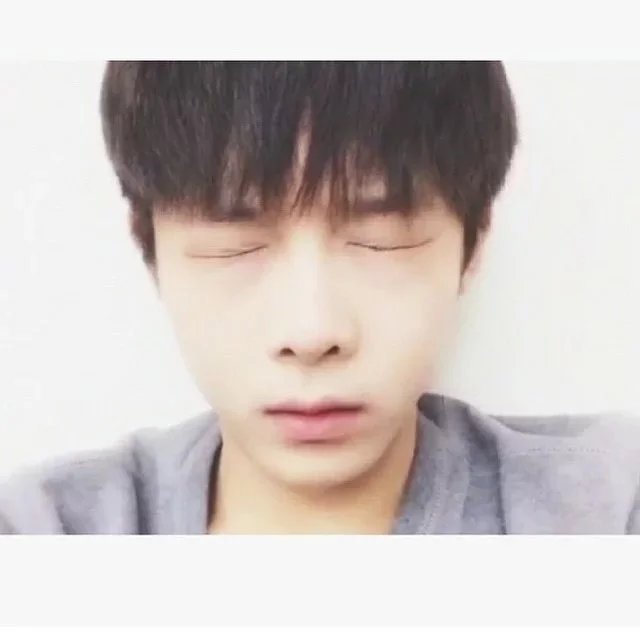 魏洋霭爱